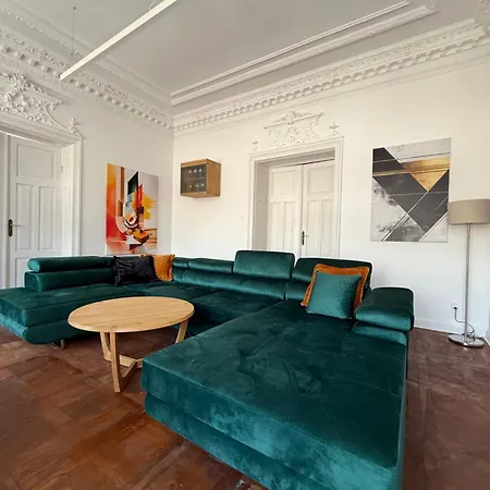 Grand Business Loft Design P-65 شقة