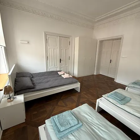 Grand Business Loft Design P-65 شقة